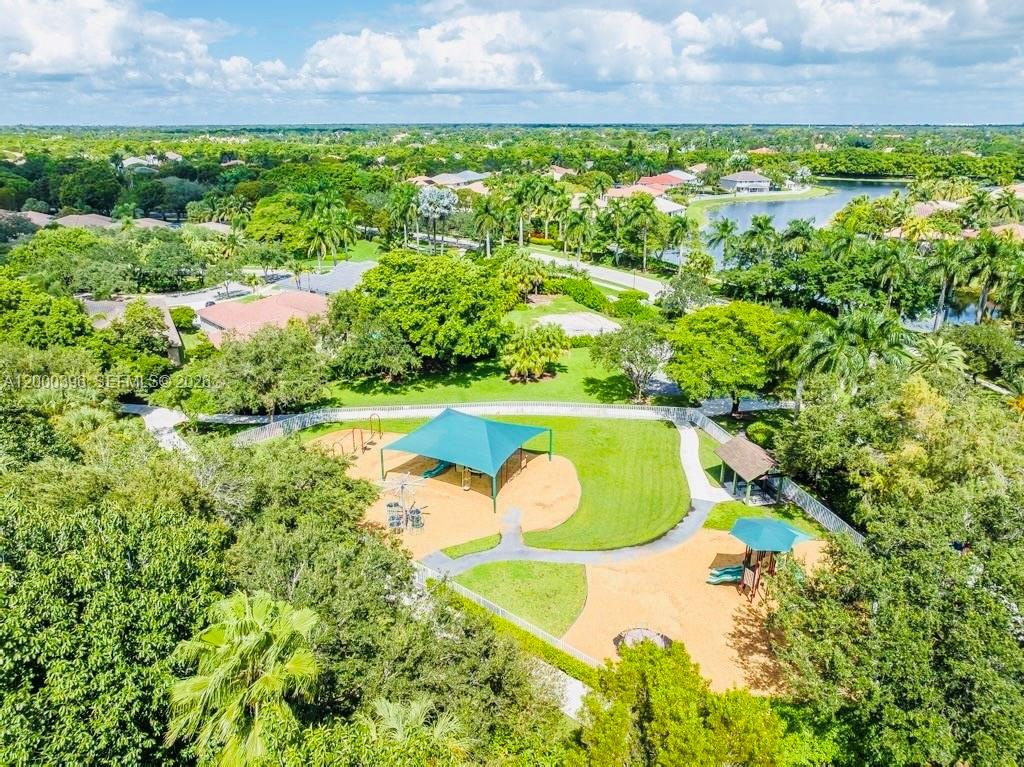 3700 Oak Ridge Lane Weston, FL 33331 - Photo 19 of 19