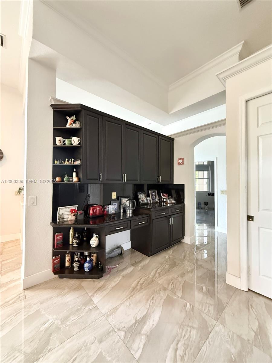 3700 Oak Ridge Lane Weston, FL 33331 - Photo 7 of 19