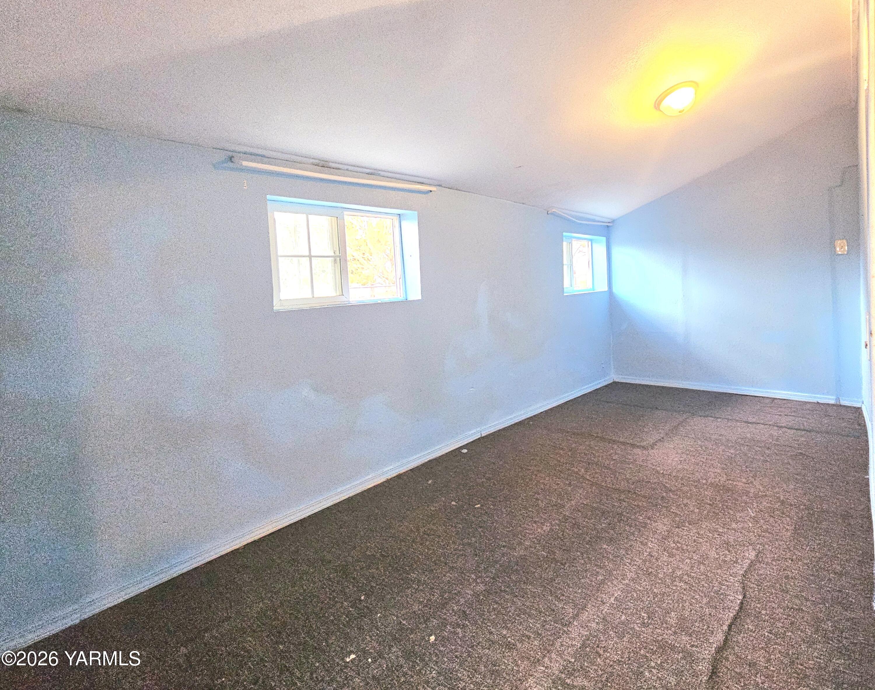 513 South Lapierre Road Granger, WA 98932 - Photo 7 of 14 1000014659