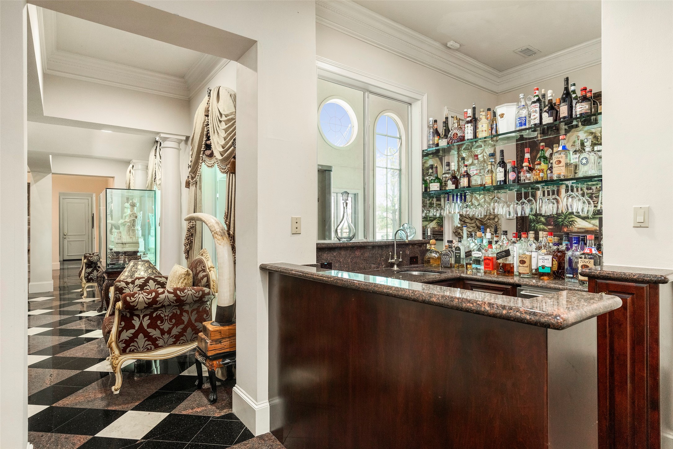 46 South Windsail Place The Woodlands, TX 77381 - Photo 13 of 47