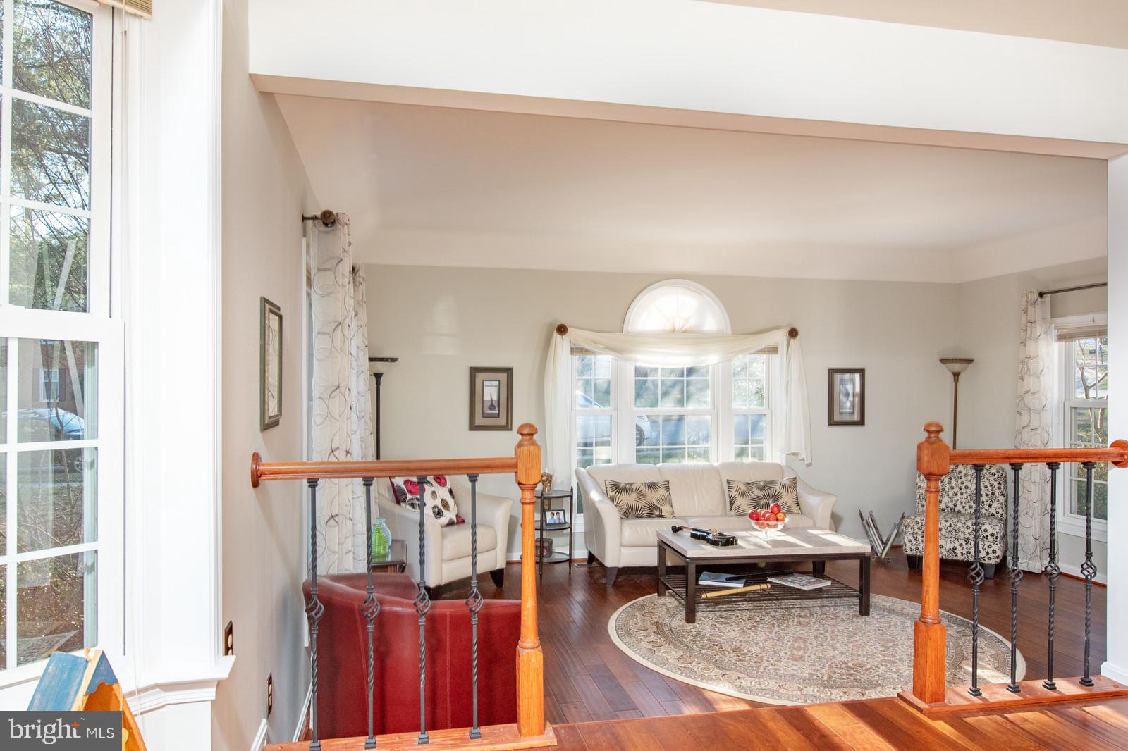 10155 Wavell Road Fairfax, VA 22032 - Photo 10 of 32 Versatile rooms to let your imagination roam free