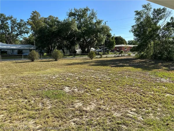 $1,695 | 1327 Hotiyee Avenue, Sebring, FL 33870