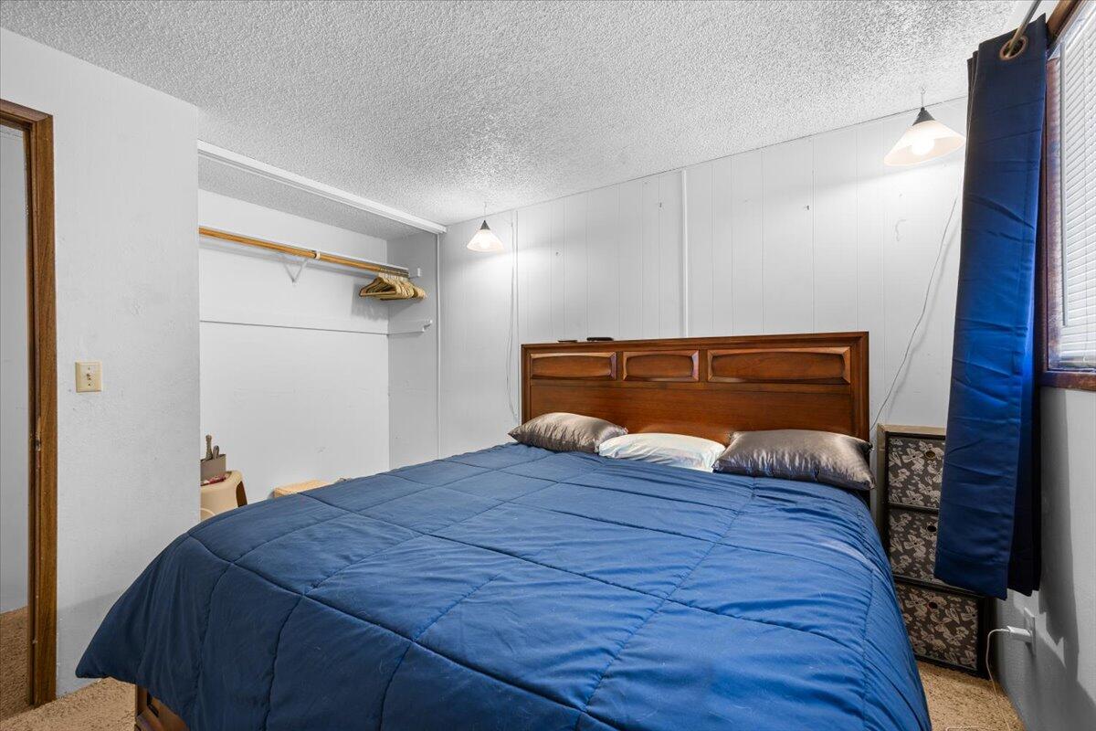610 Freeman Road Central Point, OR 97502 - Photo 9 of 18 16-IMG_3138