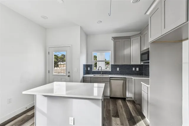 $717,000 | 2313 East Columbus Drive, Tampa, FL 33605