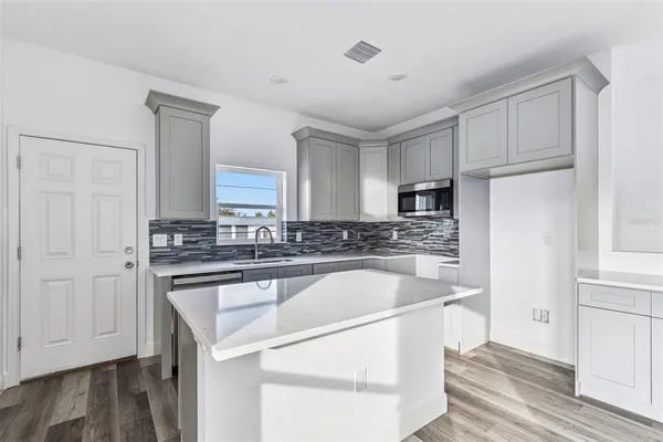 $717,000 | 2313 East Columbus Drive, Tampa, FL 33605