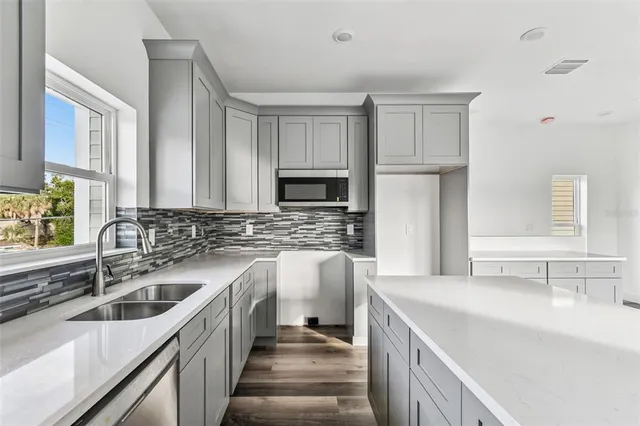 $717,000 | 2313 East Columbus Drive, Tampa, FL 33605