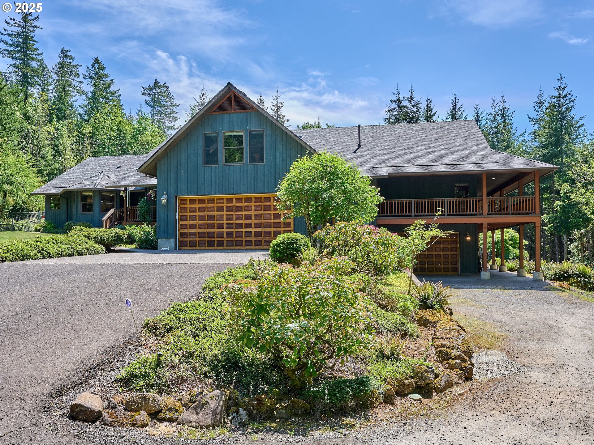 23456 South Schieffer Road Colton, OR 97017 - Photo 2 of 48 a front view of a house with a yard