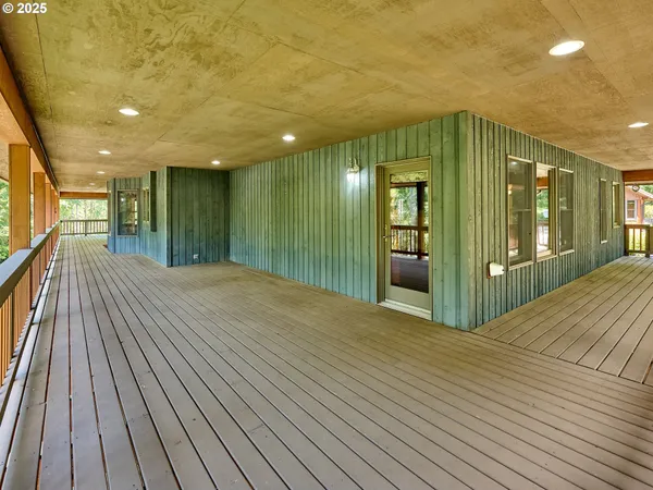 a view of outdoor space yard deck and patio