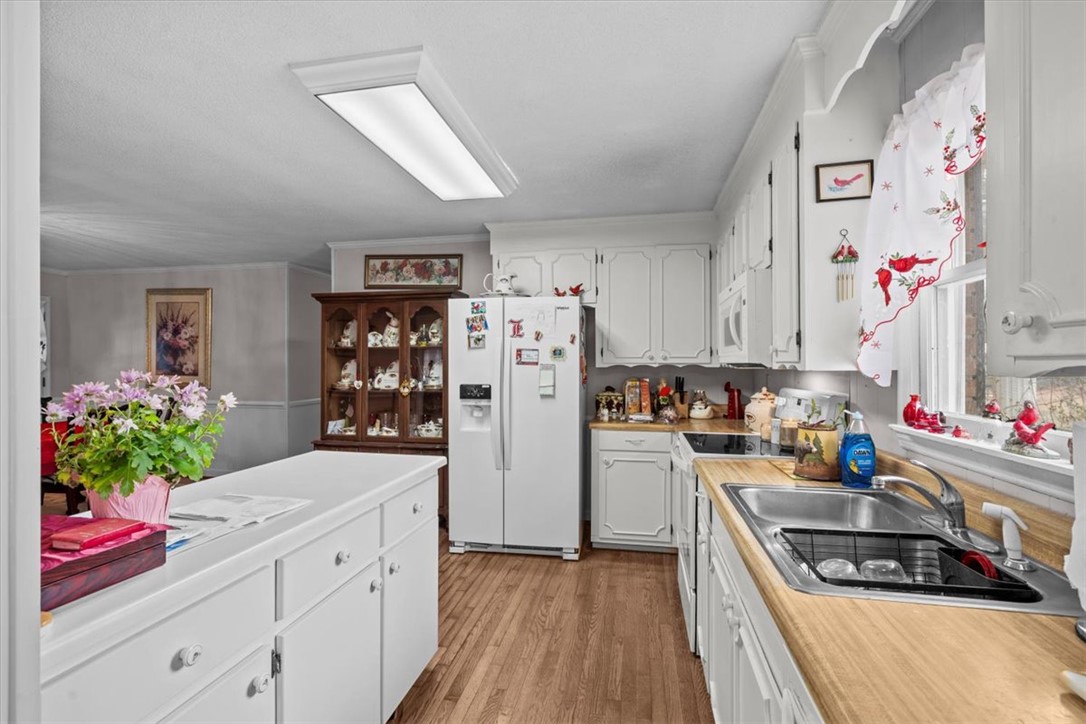 500 West Rutherford Street Landrum, SC 29356 - Photo 13 of 28