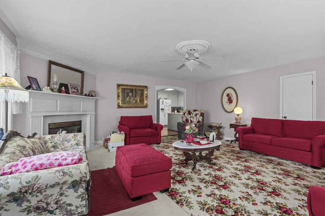 500 West Rutherford Street Landrum, SC 29356 - Photo 16 of 28