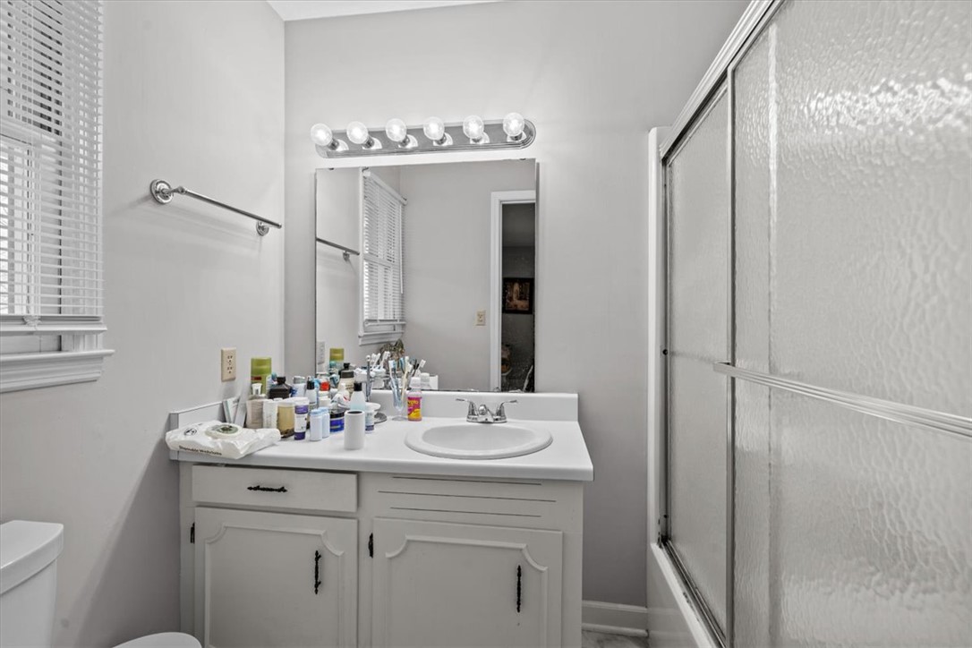 500 West Rutherford Street Landrum, SC 29356 - Photo 22 of 28