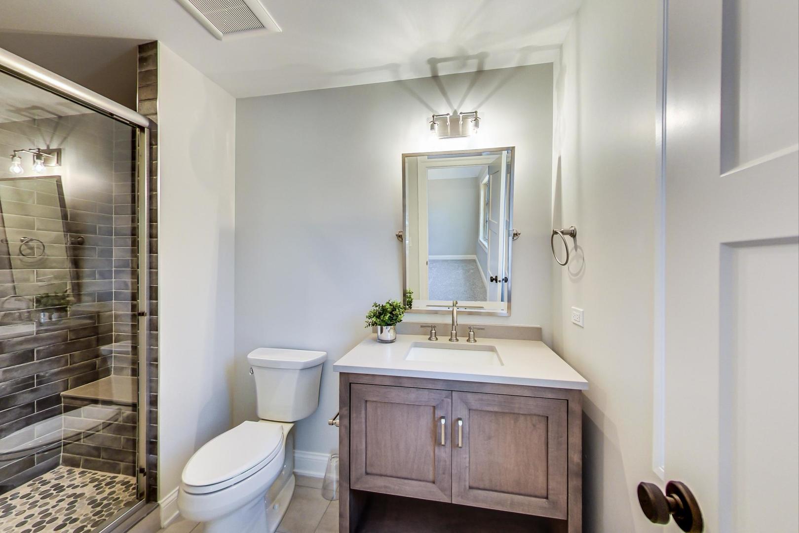 426 Washington Street Elmhurst, IL 60126 - Photo 38 of 57