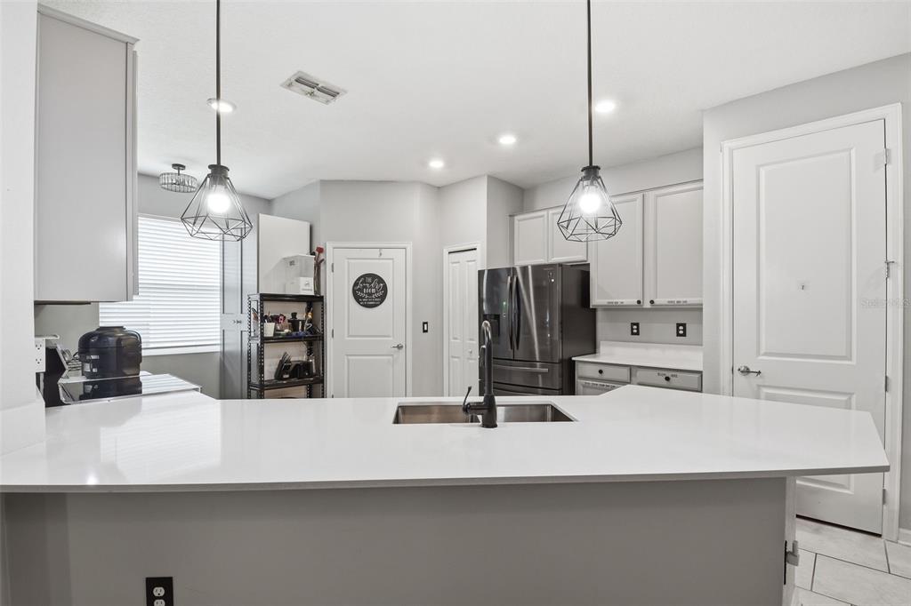 587 Patton Loop Bartow, FL 33830 - Photo 6 of 34