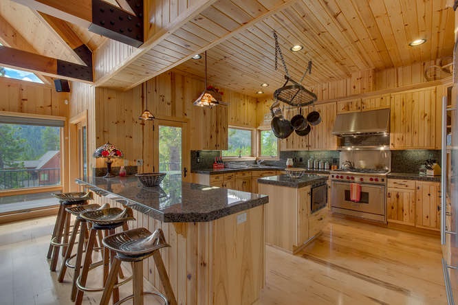 16073 Matt's Mountain Place Truckee, CA 96161 - Photo 5 of 14