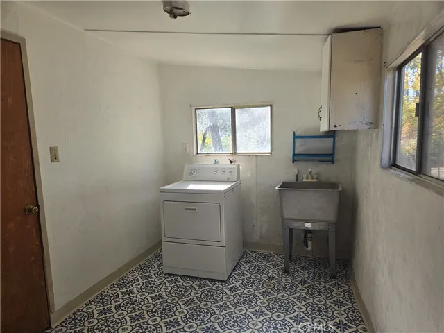 a view of a storage & utility room