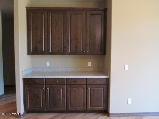 380 South Falling Leaf Road Show Low, AZ 85901 - Photo 11 of 32 Gallery Image 11
