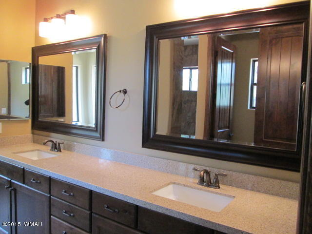 380 South Falling Leaf Road Show Low, AZ 85901 - Photo 18 of 32 Gallery Image 18