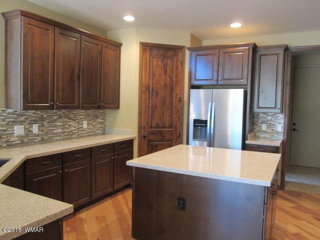 380 South Falling Leaf Road Show Low, AZ 85901 - Photo 30 of 32 Gallery Image 30