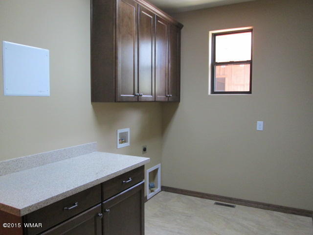 380 South Falling Leaf Road Show Low, AZ 85901 - Photo 31 of 32 Gallery Image 31