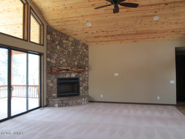 380 South Falling Leaf Road Show Low, AZ 85901 - Photo 9 of 32 Gallery Image 9