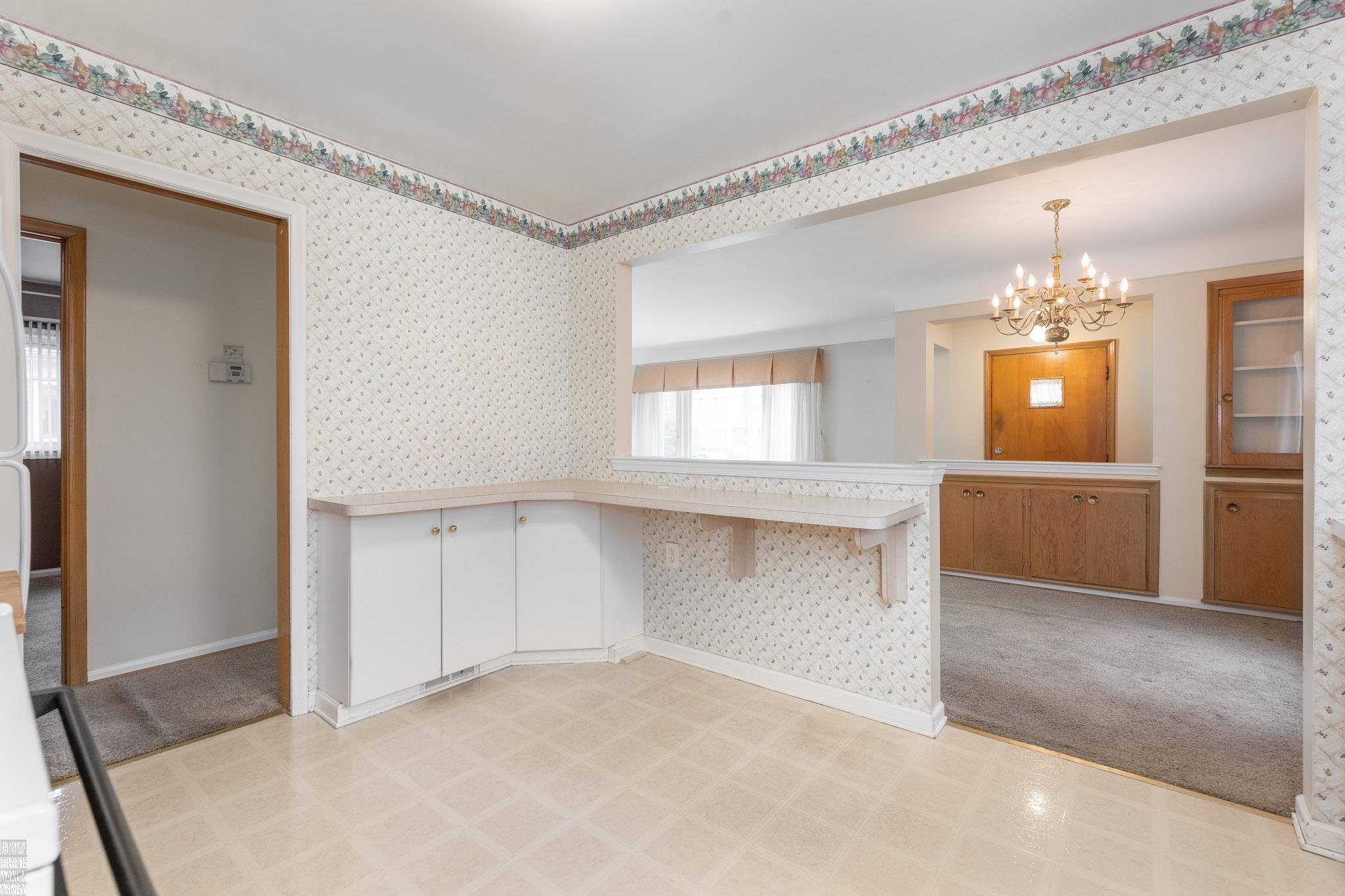 1831 Prestwick Road Grosse Pointe Woods, MI 48236 - Photo 14 of 26