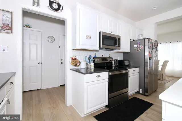 $529,900 | 216 Copper Ridge Drive, Newmanstown, PA 17073