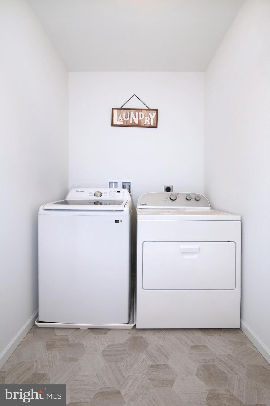 216 Copper Ridge Drive Newmanstown, PA 17073 - Photo 22 of 45 a utility room with dryer and washer