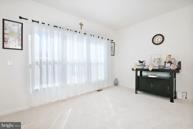 $529,900 | 216 Copper Ridge Drive, Newmanstown, PA 17073