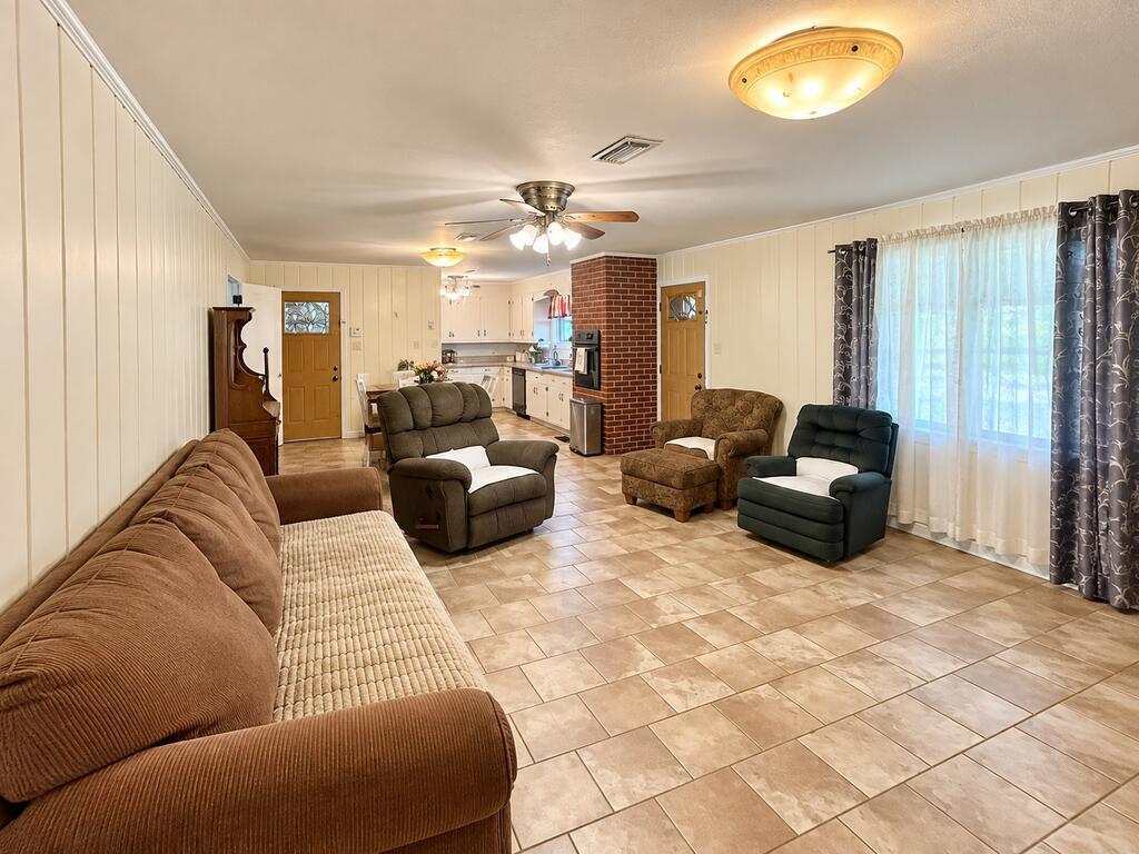 27 Morris Brown Road Laurel, MS 39443 - Photo 2 of 13 Gallery Image 2