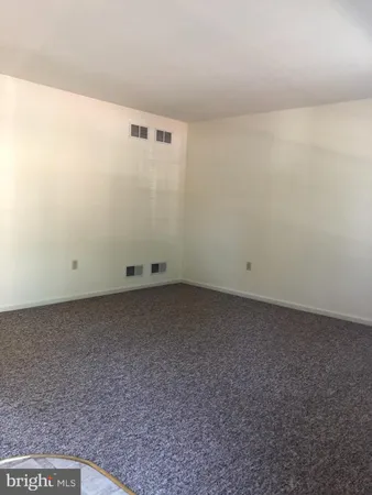 $1,750 | 137 Greenland Drive, Lancaster, PA 17602