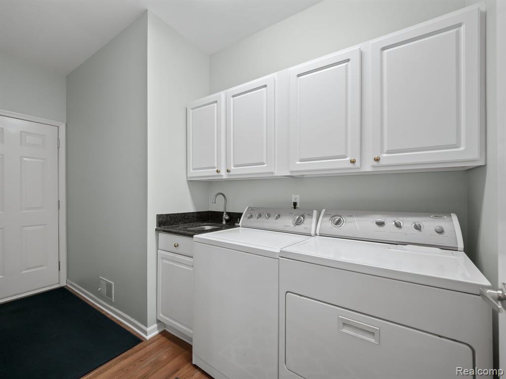 1315 Copper Circle Rochester, MI 48306 - Photo 24 of 41