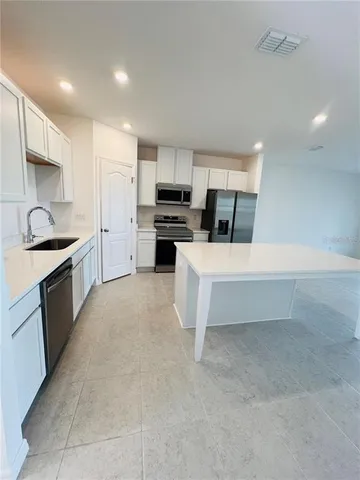 $2,200 | 32095 Pond Apple Bend, San Antonio, FL 33576