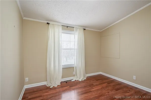 $195,000 | 5045 Cardinal Drive Northwest, Depauw, IN 47115