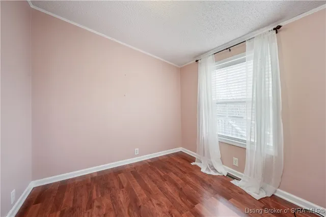 $195,000 | 5045 Cardinal Drive Northwest, Depauw, IN 47115