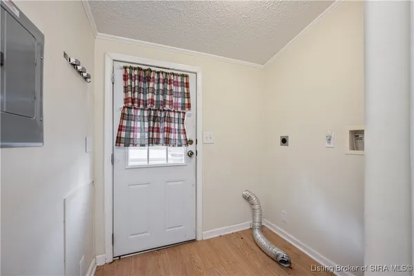 $195,000 | 5045 Cardinal Drive Northwest, Depauw, IN 47115