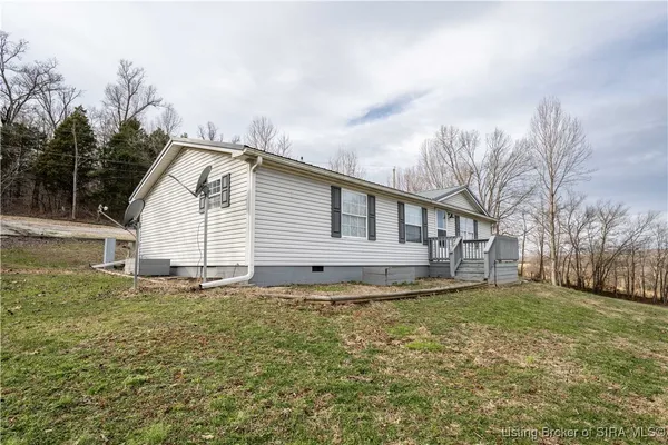 $195,000 | 5045 Cardinal Drive Northwest, Depauw, IN 47115