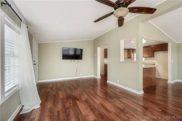 $195,000 | 5045 Cardinal Drive Northwest, Depauw, IN 47115