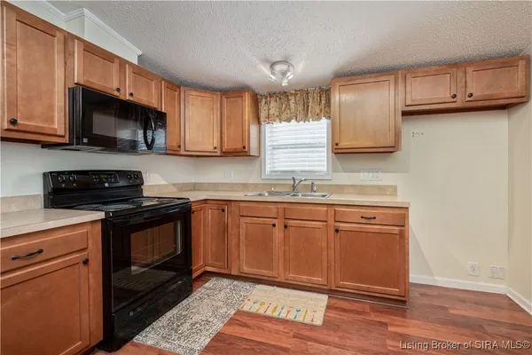 $195,000 | 5045 Cardinal Drive Northwest, Depauw, IN 47115