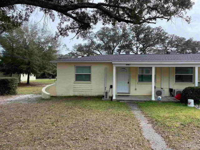 $1,350 | 104 Ellis Drive, Unit B, Pensacola, FL 32507