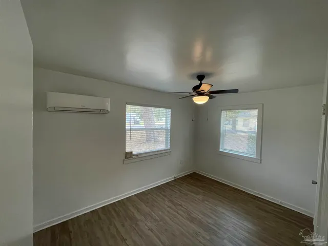 $1,350 | 104 Ellis Drive, Unit B, Pensacola, FL 32507