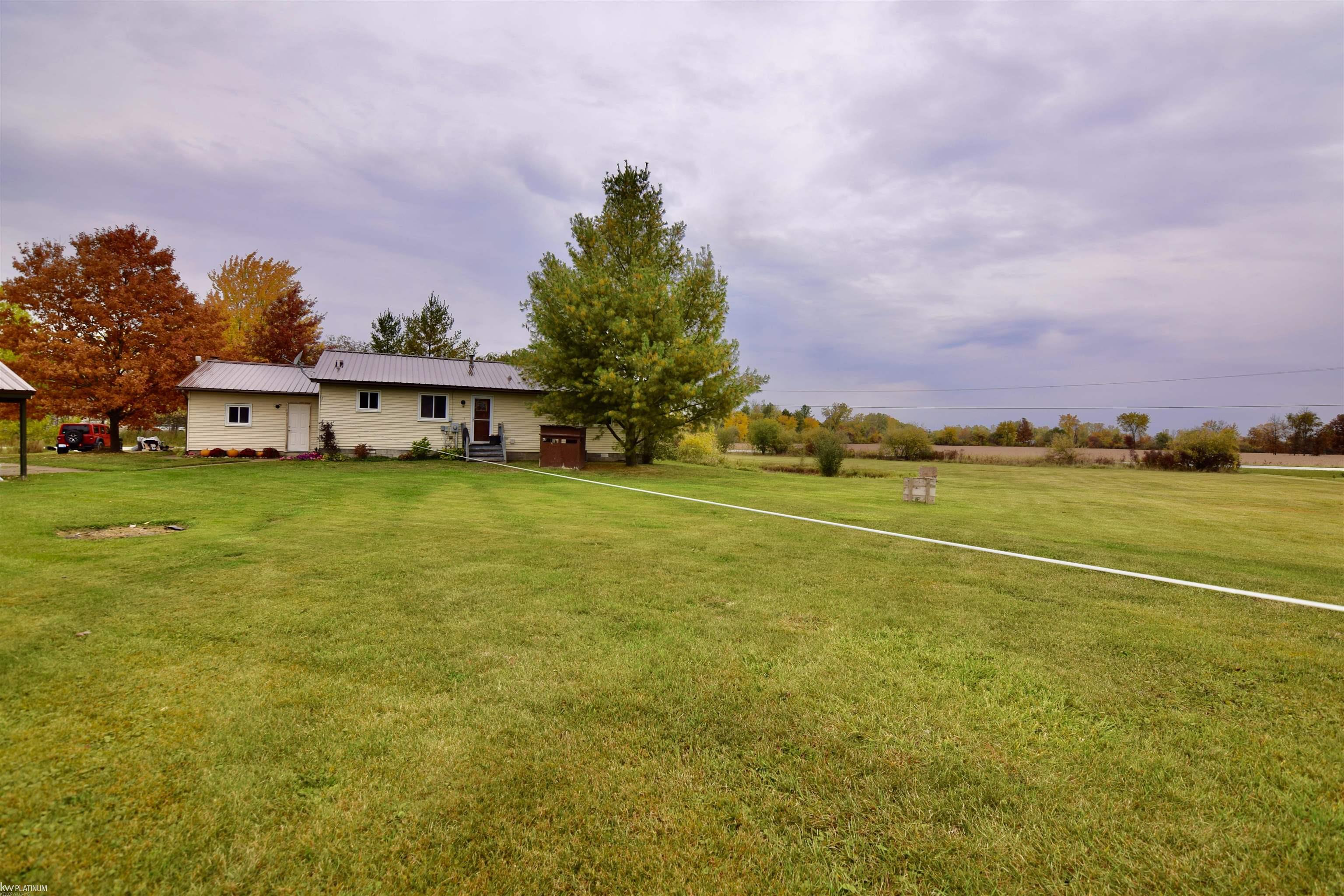 1490 Braidwood Road Memphis, MI 48041 - Photo 23 of 28 50093129-23.JPG