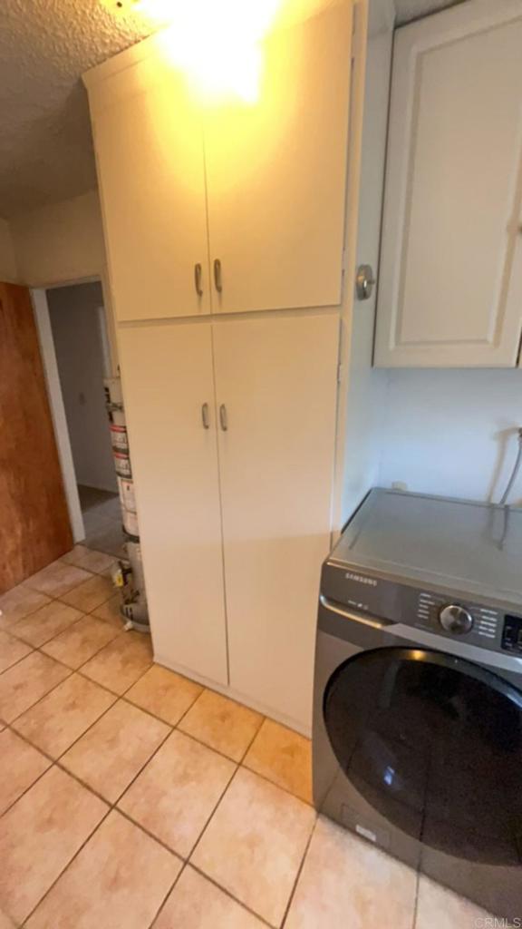 2005-07 Camino Rainbow Fallbrook, CA 92028 - Photo 31 of 65 a utility room with dryer and washer