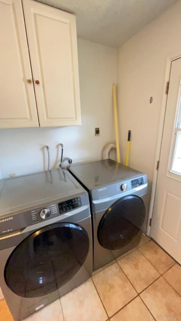 2005-07 Camino Rainbow Fallbrook, CA 92028 - Photo 32 of 65 a kitchen with a sink and a stove