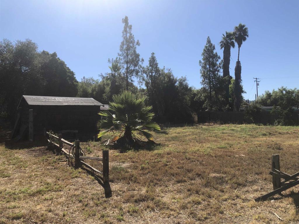 2005-07 Camino Rainbow Fallbrook, CA 92028 - Photo 62 of 65