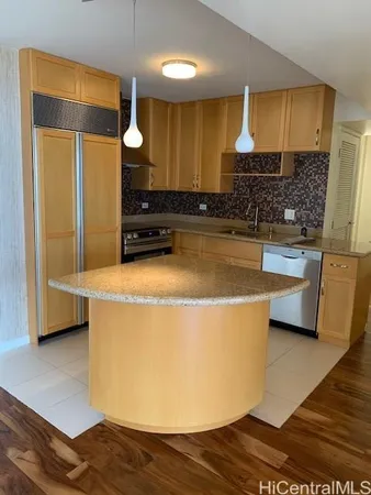 $3,500 | 1288 Kapiolani Boulevard, Unit I2807, Honolulu, HI 96814