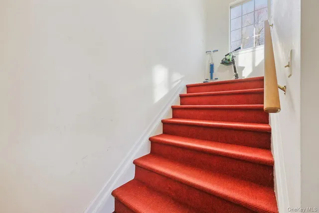 $425,000 | 202 Great Lawn Court, Brewster, NY 10509