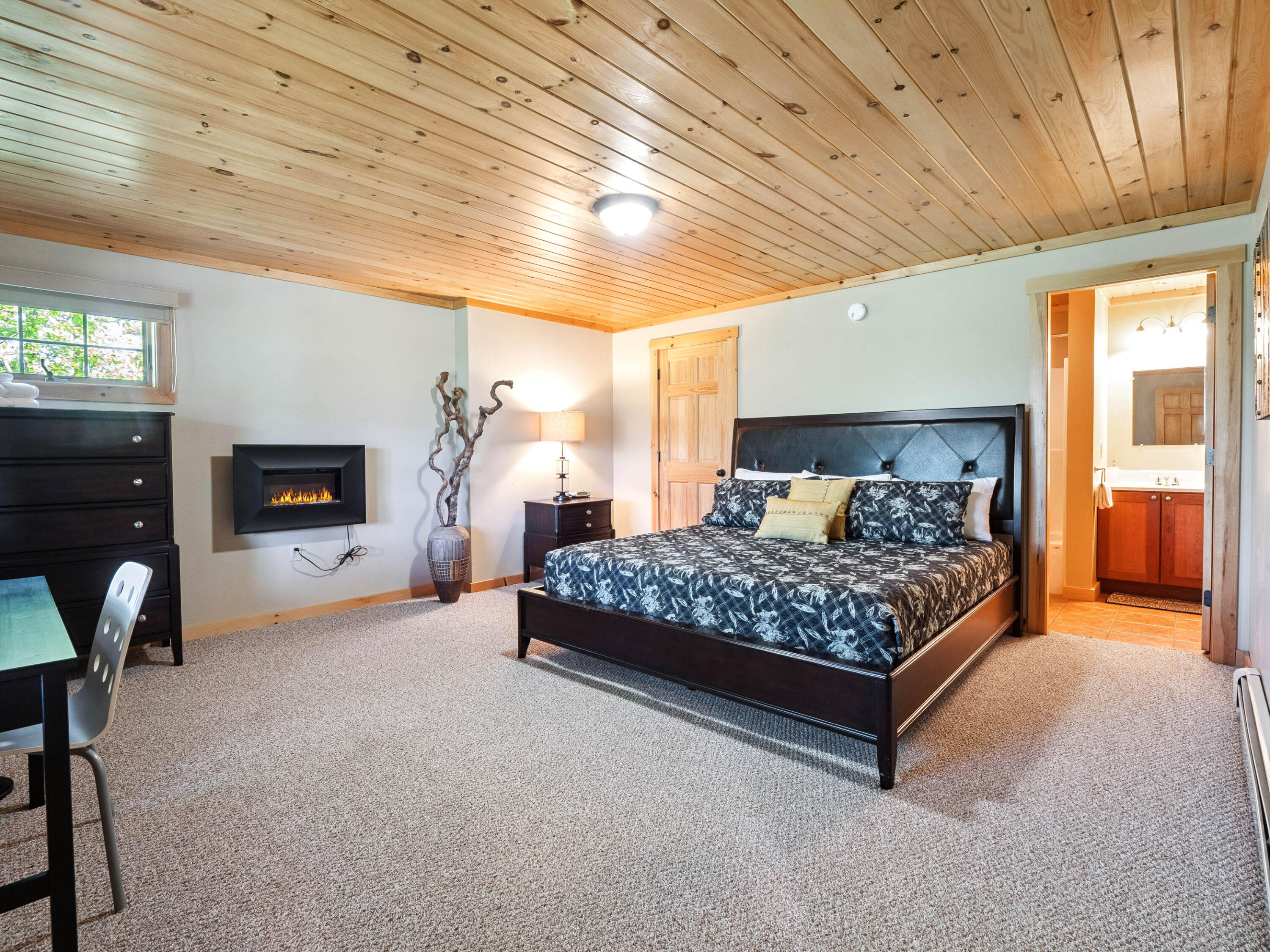 75 Vail Drive Newry, ME 04261 - Photo 27 of 35 Sunny View-23