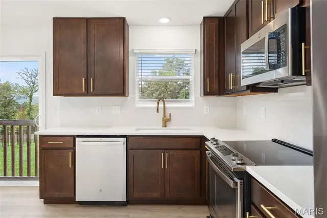 $309,741 | 47 Town Ctr Court, Foristell, MO 63348