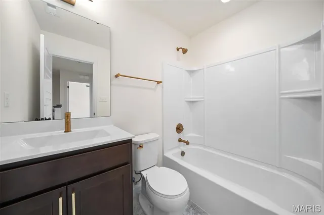 $309,741 | 47 Town Ctr Court, Foristell, MO 63348