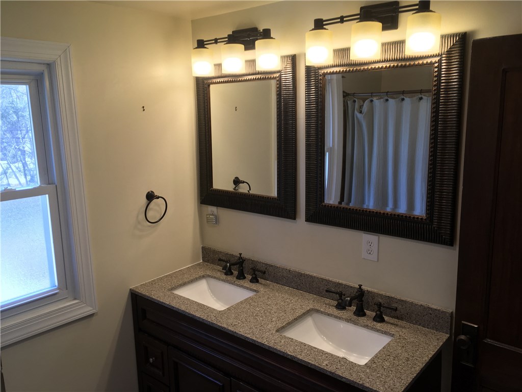 124 Dunning Avenue Webster, NY 14580 - Photo 12 of 22